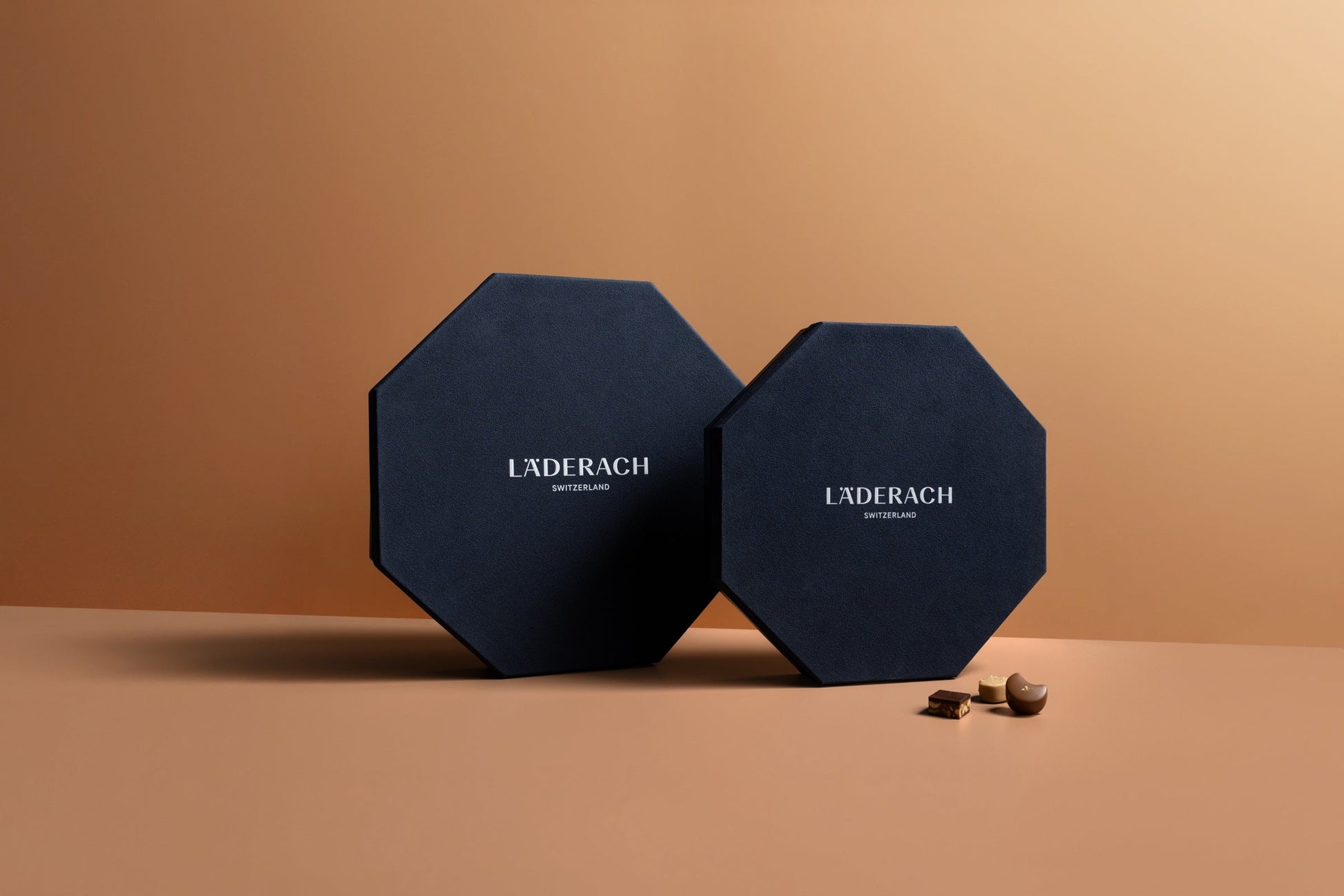 Läderach Pralin Selection 49'lu Kadife Kutu